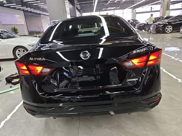 Фото 6 - Nissan Teana