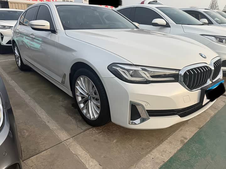 Фото 3 - BMW 5 Series