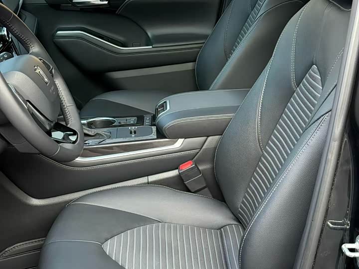 Фото 6 - Toyota Crown Kluger