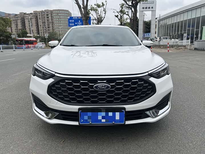 Фото 2 - Ford Escort