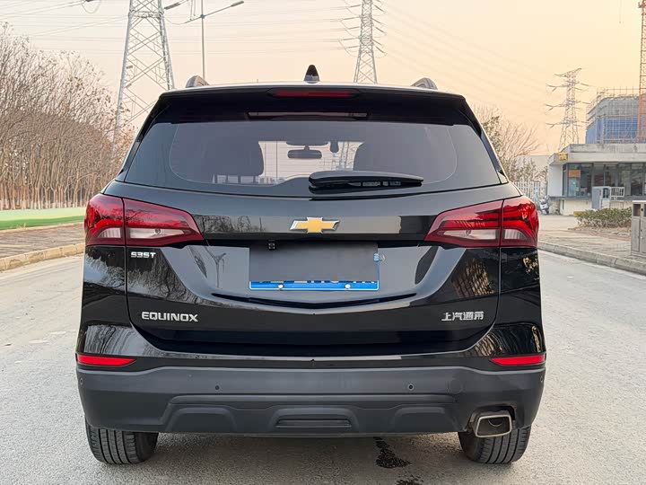 Фото 5 - Chevrolet Equinox