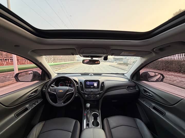 Фото 9 - Chevrolet Equinox