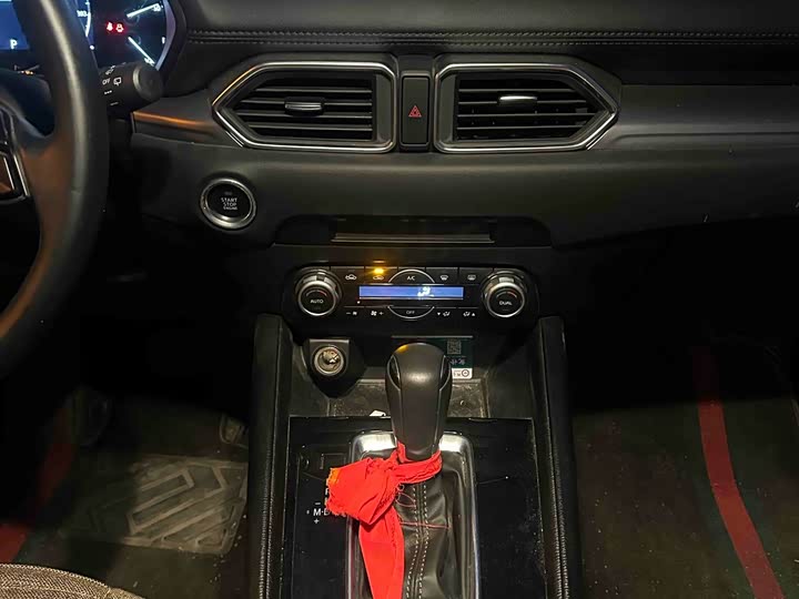 Фото 8 - Mazda CX-5