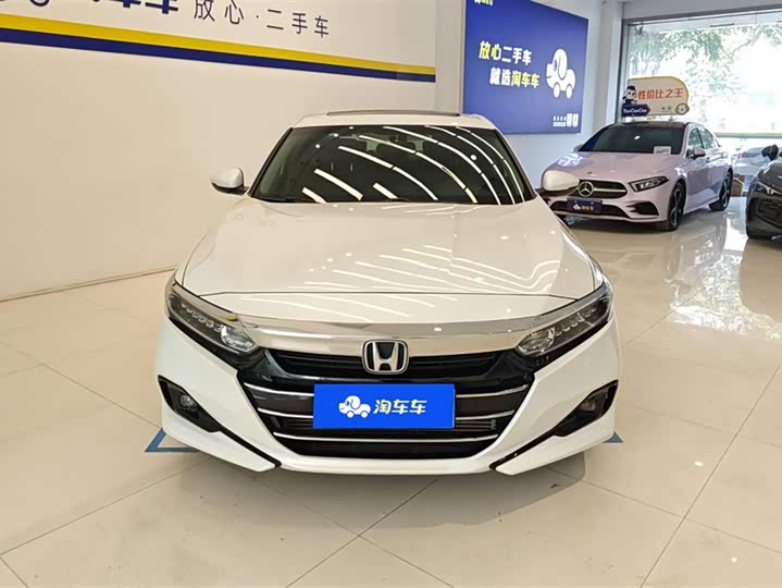 Фото 2 - Honda Accord