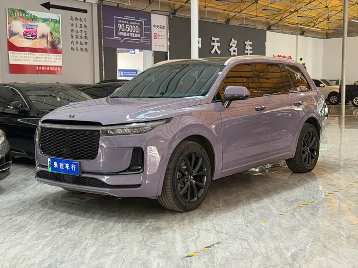 Фото 1 - LiXiang One