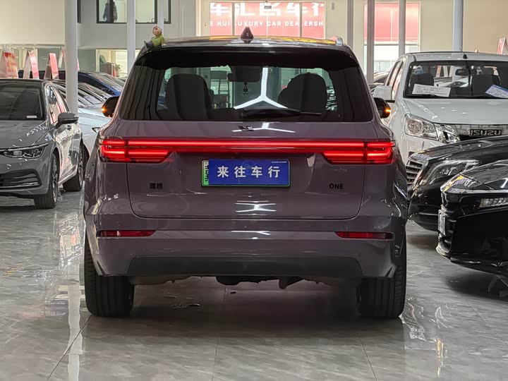 Фото 4 - LiXiang One