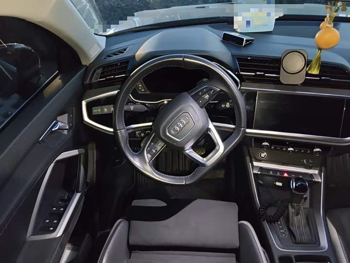Фото 3 - Audi Q3