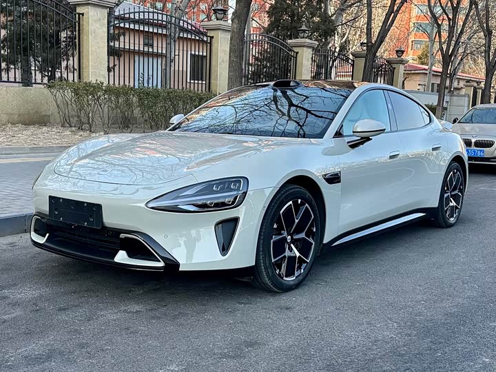 Фото 1 - Xiaomi SU7