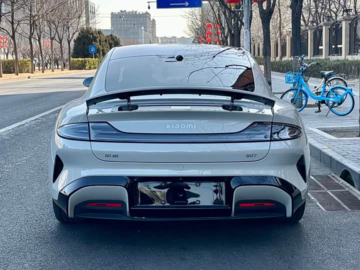 Фото 4 - Xiaomi SU7