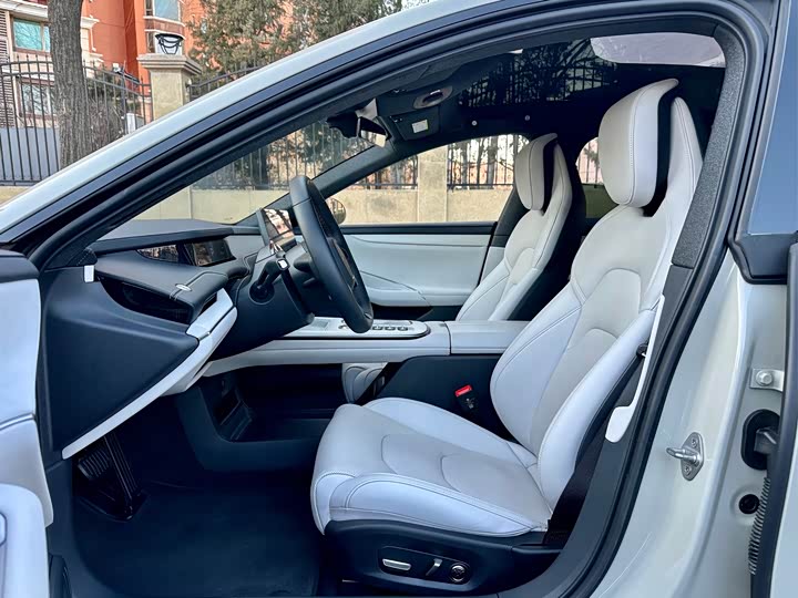 Фото 6 - Xiaomi SU7