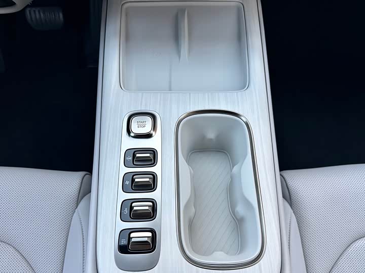 Фото 9 - Xiaomi SU7