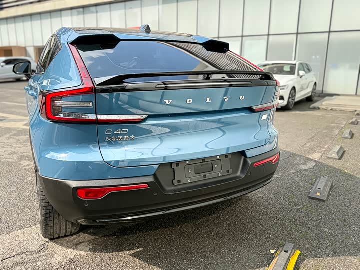 Фото 5 - Volvo C40