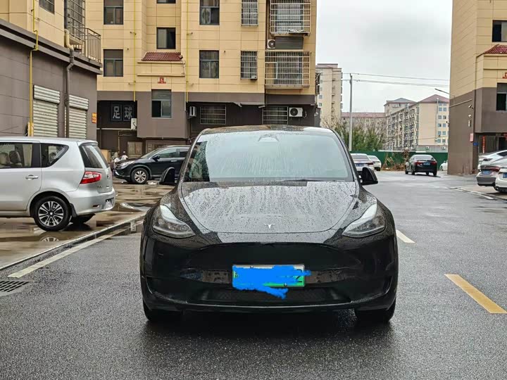 Фото 2 - Tesla Model Y