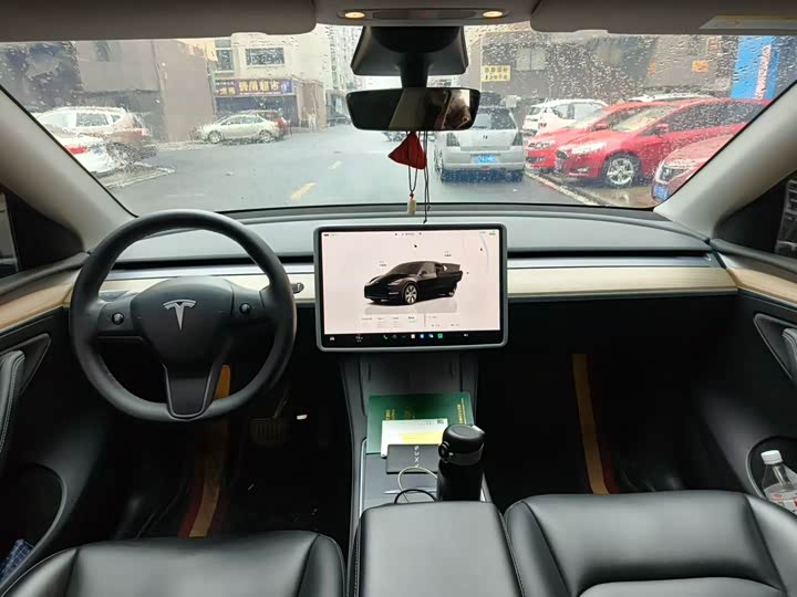 Фото 6 - Tesla Model Y