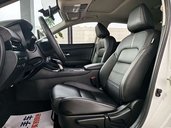 Фото 6 - Nissan Sylphy