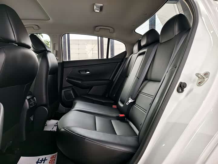 Фото 7 - Nissan Sylphy