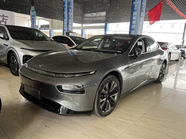 Фото 1 - XPeng P7