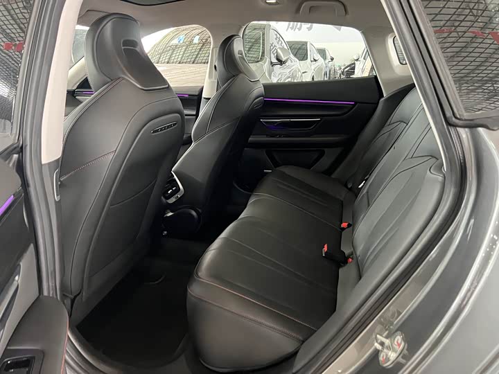 Фото 4 - XPeng P7