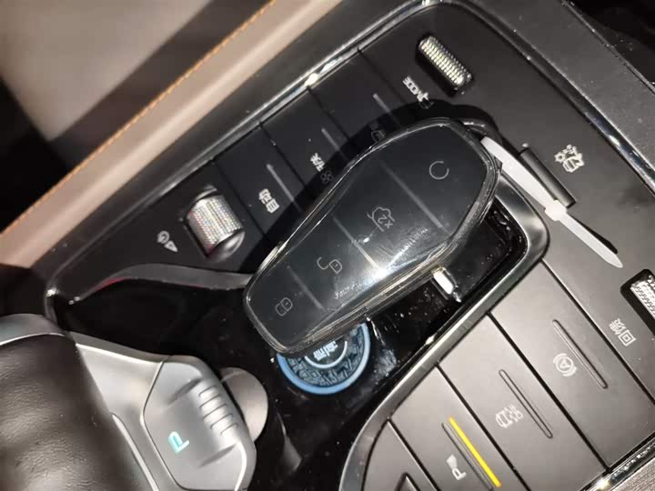 Фото 9 - BYD Yuan Plus