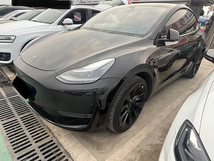 Фото 1 - Tesla Model Y