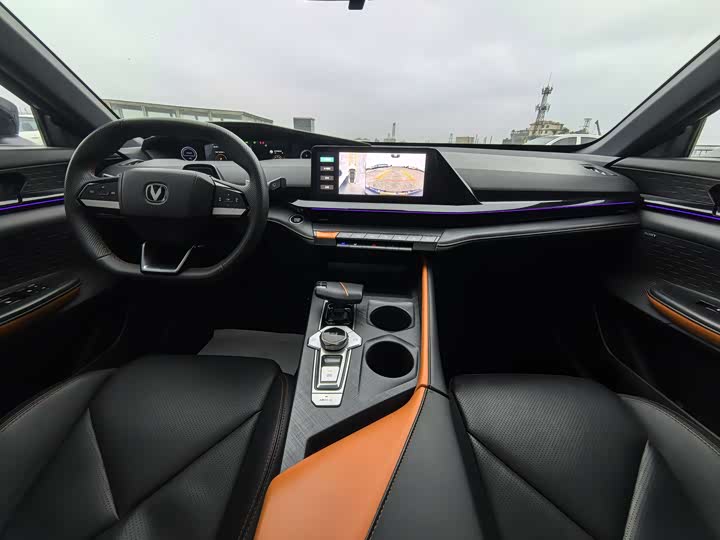 Фото 9 - Changan UNI-V