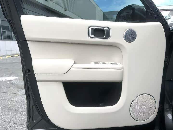 Фото 6 - LiXiang L9