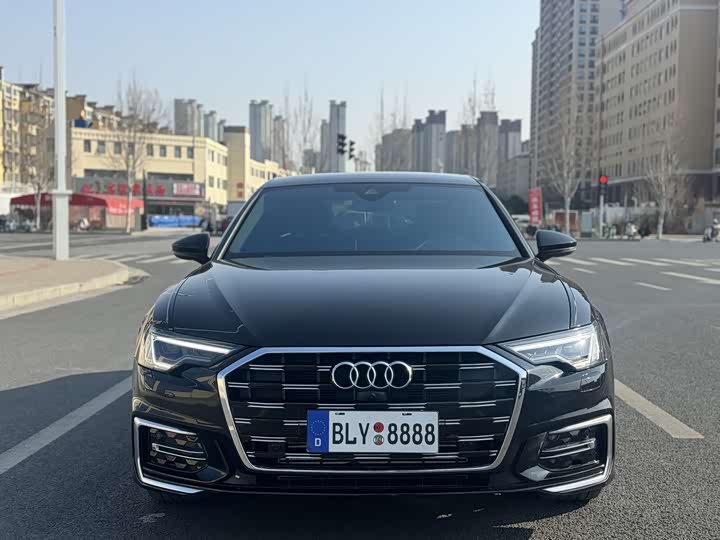 Фото 2 - Audi A6L