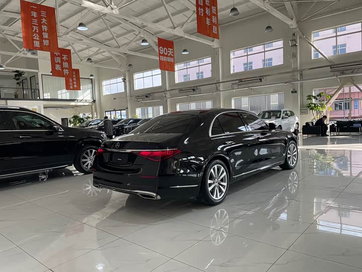 Фото 6 - Mercedes-Benz S-Class