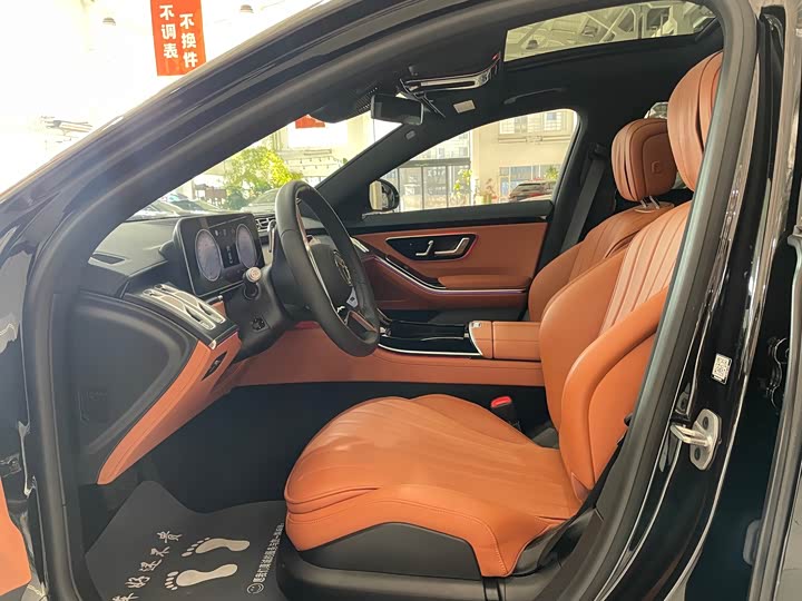 Фото 8 - Mercedes-Benz S-Class