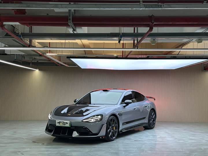 Фото 1 - Xiaomi SU7 Ultra