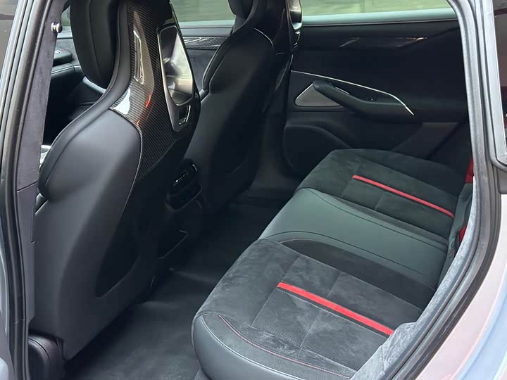 Фото 9 - Xiaomi SU7 Ultra