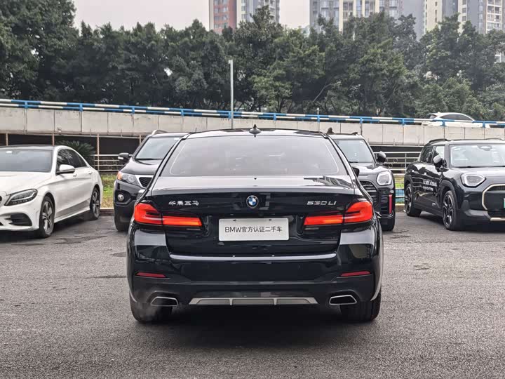 Фото 6 - BMW 5 Series