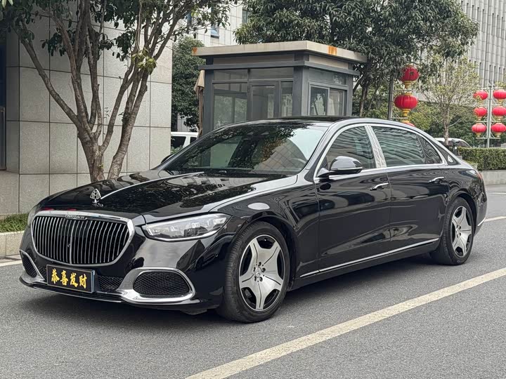 Фото 2 - Mercedes-Benz Maybach S-Class