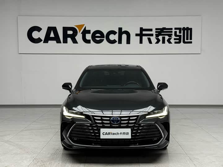 Фото 4 - Toyota Avalon