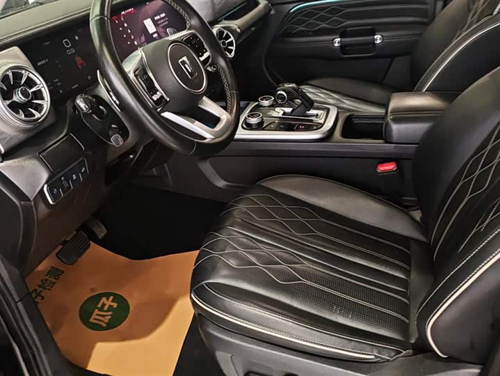 Фото 9 - Tank 300