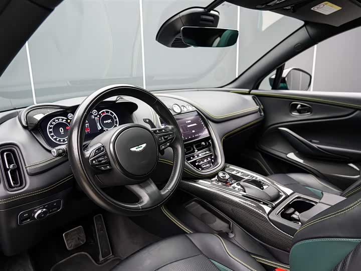Фото 9 - Aston Martin DBX