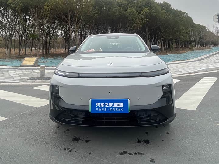 Фото 2 - Leapmotor B10