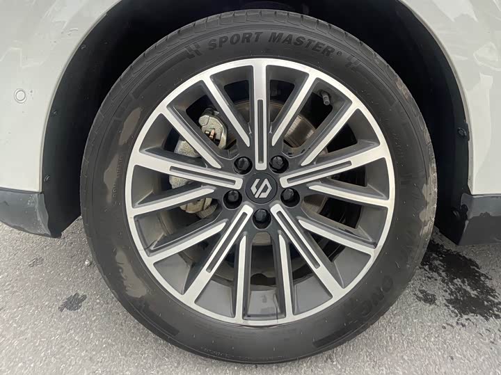 Фото 7 - Leapmotor B10