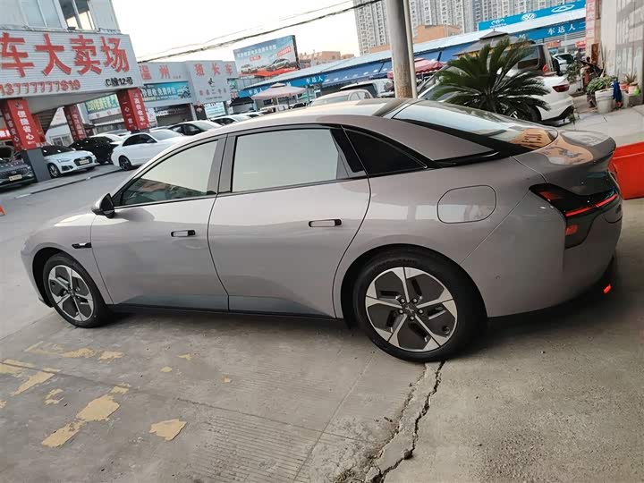 Фото 5 - XPeng Mona M03