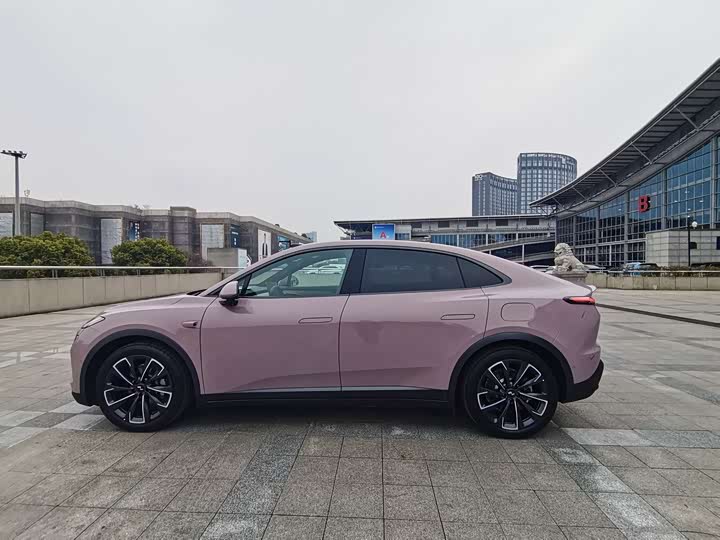 Фото 6 - Nio Onvo L60