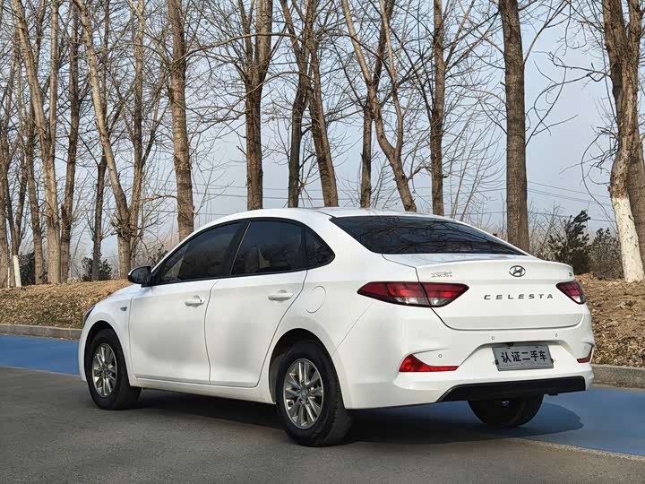 Фото 7 - Hyundai Celesta