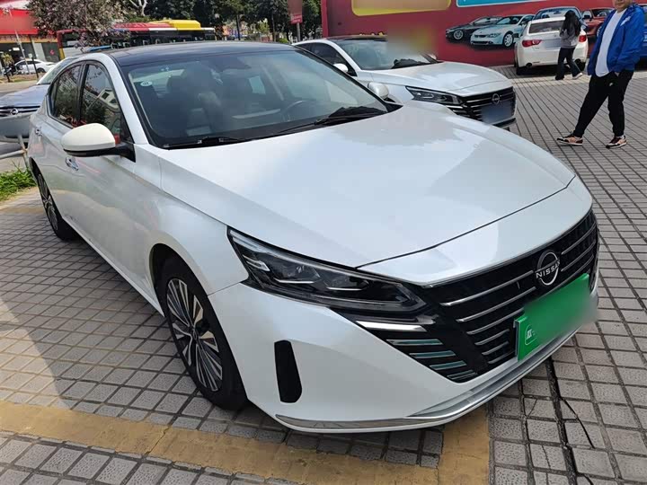 Фото 4 - Nissan Teana