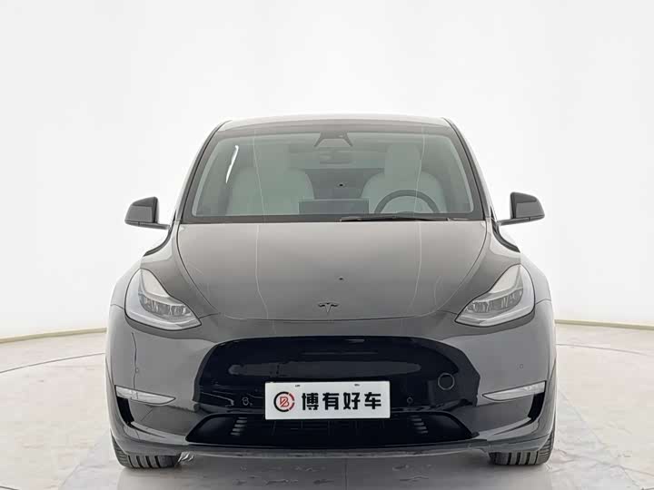 Фото 2 - Tesla Model Y