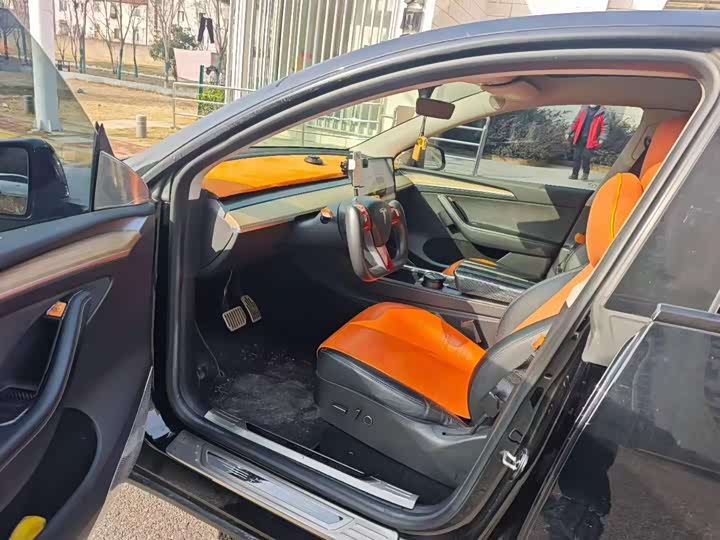 Фото 4 - Tesla Model Y