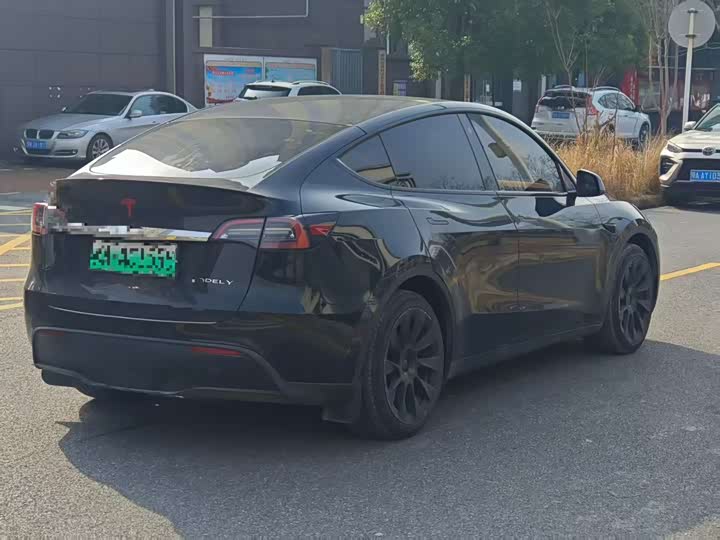 Фото 7 - Tesla Model Y