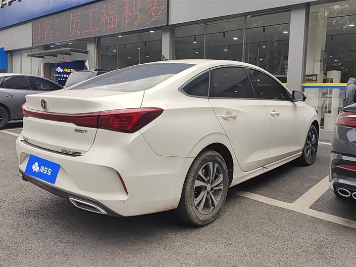 Фото 3 - Changan Eado Plus