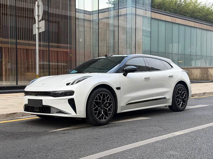 Фото 1 - Zeekr 001