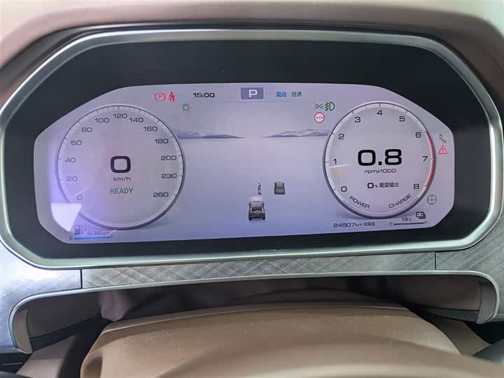 Фото 3 - Tank 700 Hybrid