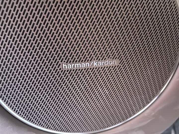 Фото 8 - Tank 700 Hybrid