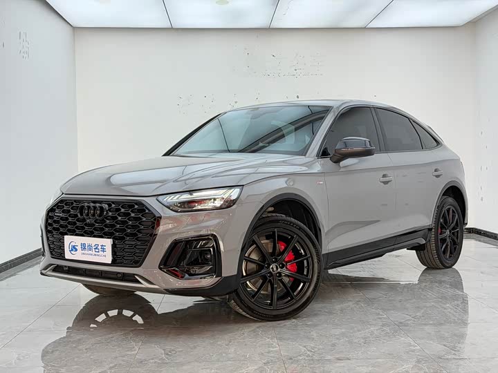 Фото 1 - Audi Q5L Sportback